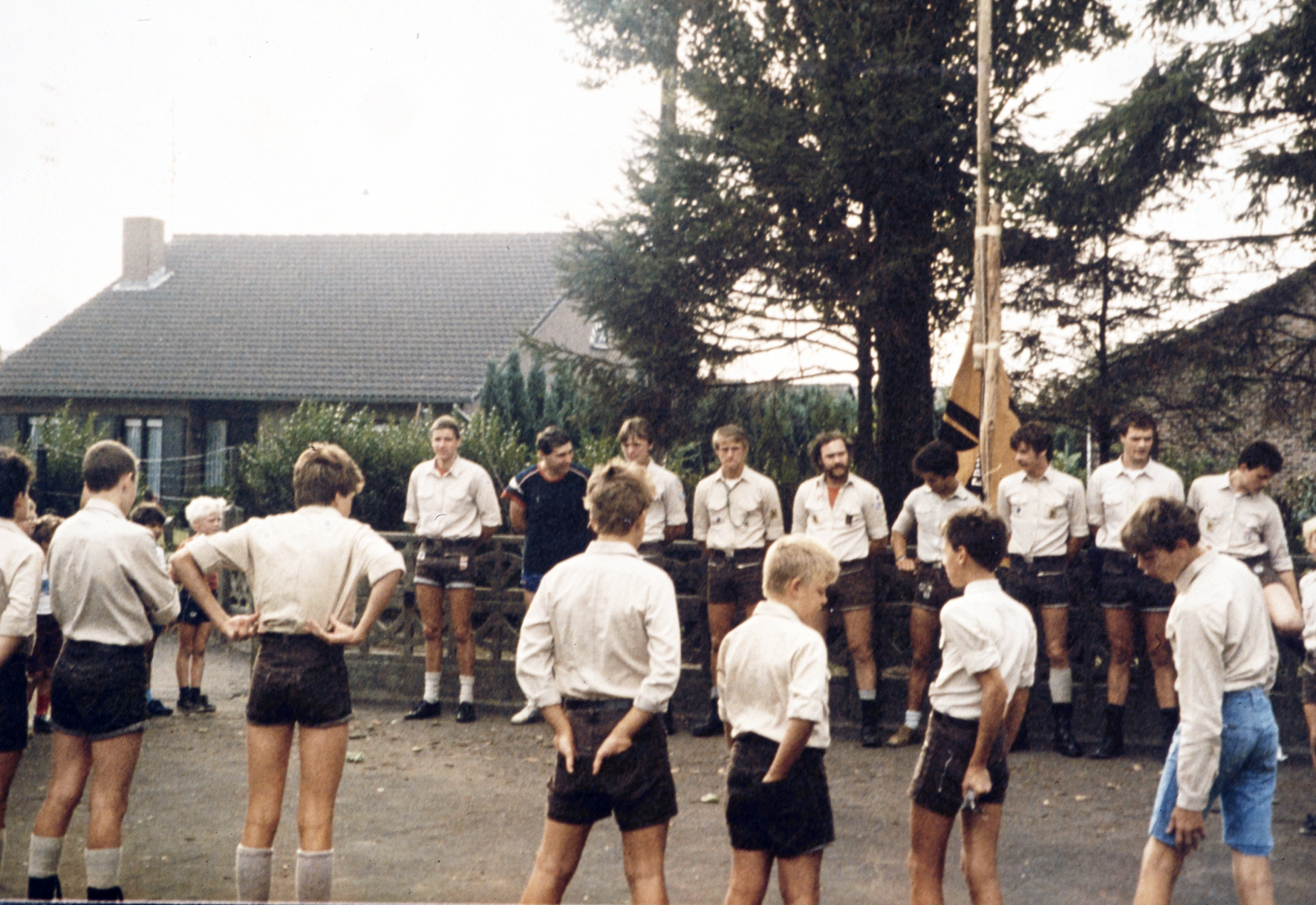 MJ0101_1986_Foto_1.jpg